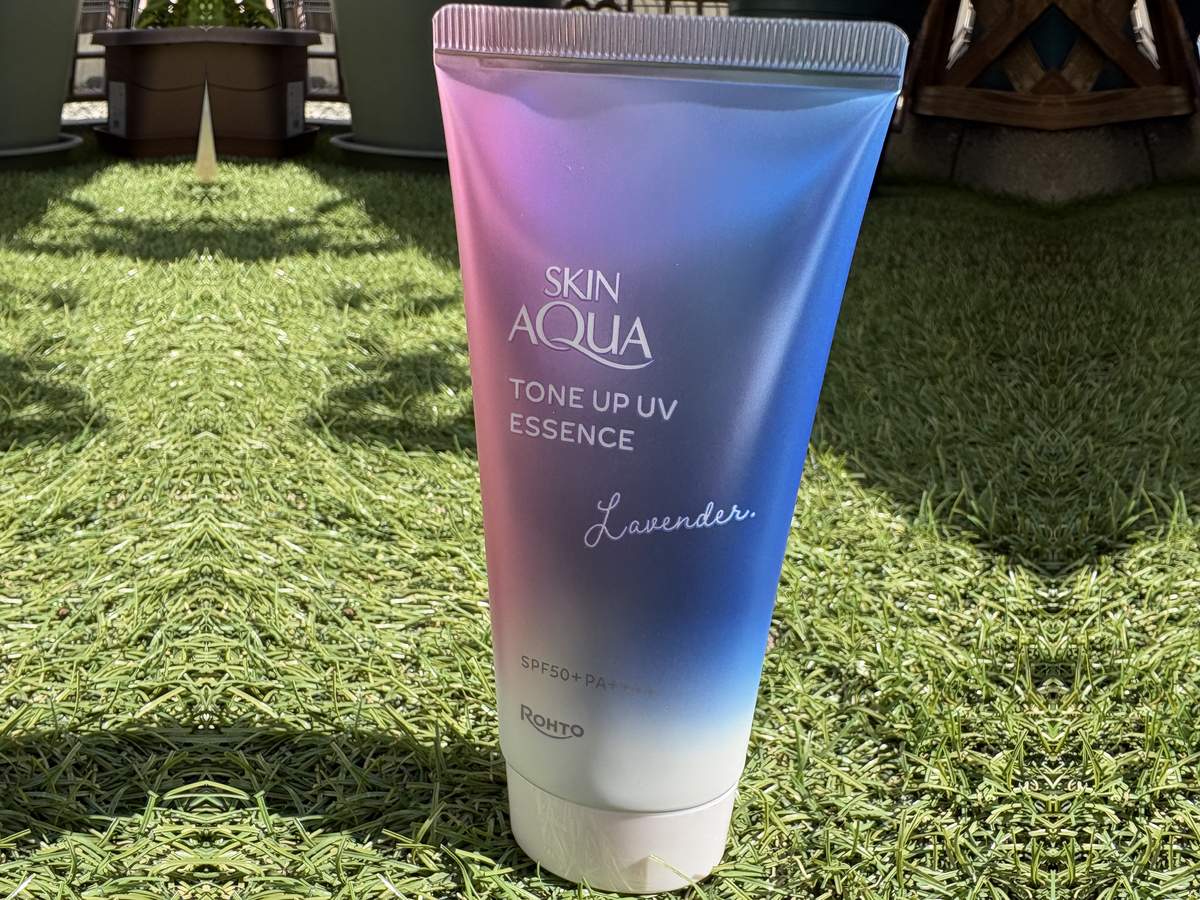 Skin Aqua Tone Up UV Essence Lavender tube — the famous purple Japanese sunscreen